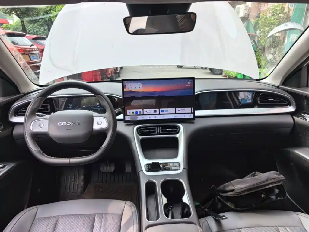 Geely Galaxy Starwish 2026 — фото 10