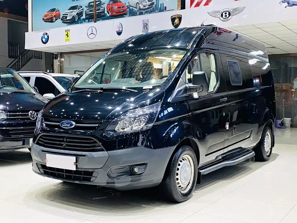 Ford Transit 2021 — фото 1