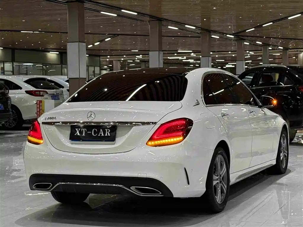 Mercedes-Benz C-Class 2018 — фото 4