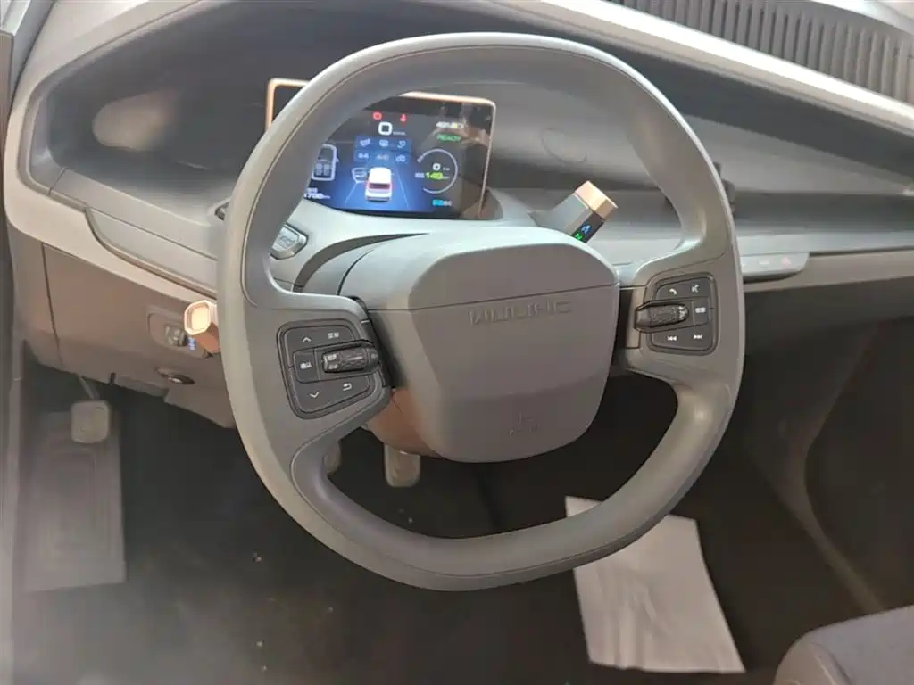 Wuling Nano EV 2022 — фото 11