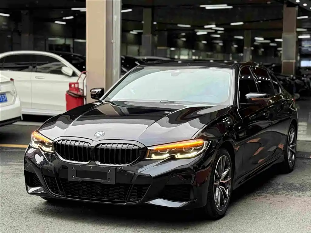 BMW 3 Series 2020 — фото 1