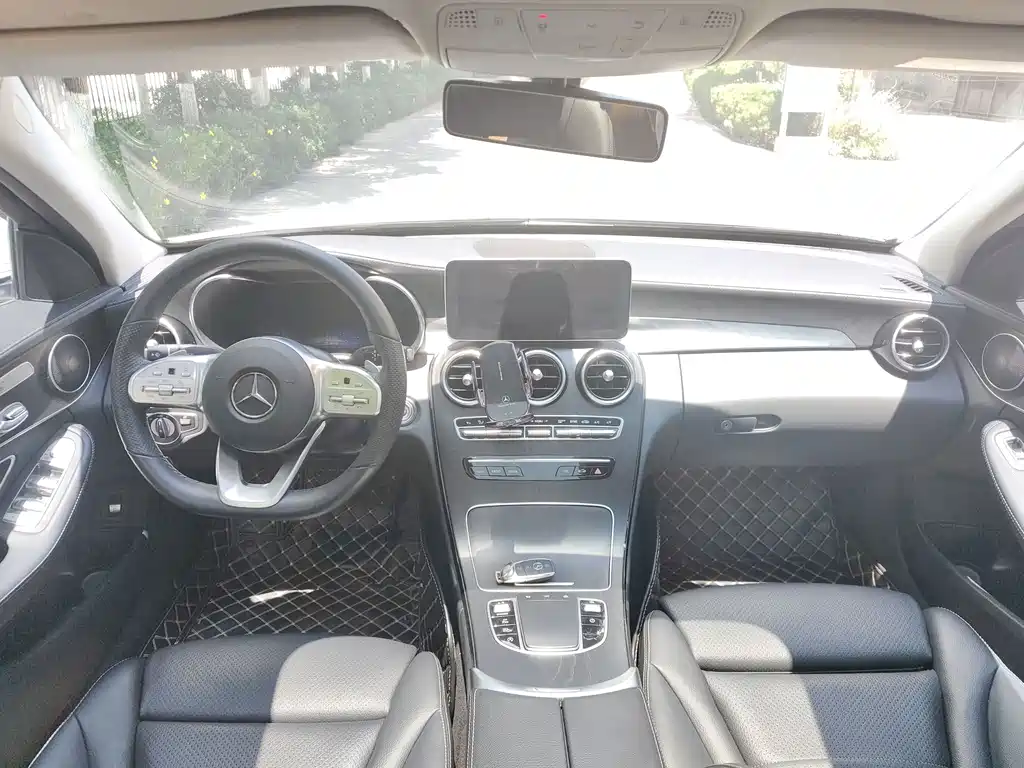 Mercedes-Benz C-Class 2021 — фото 12