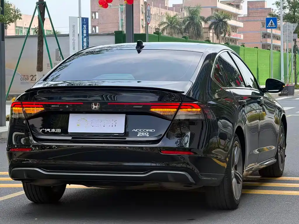 Honda Accord 2024 — фото 16