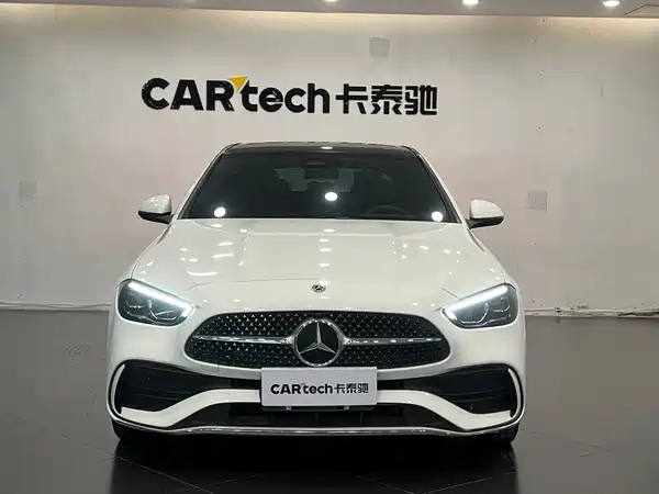 Mercedes-Benz C-Class 2024
