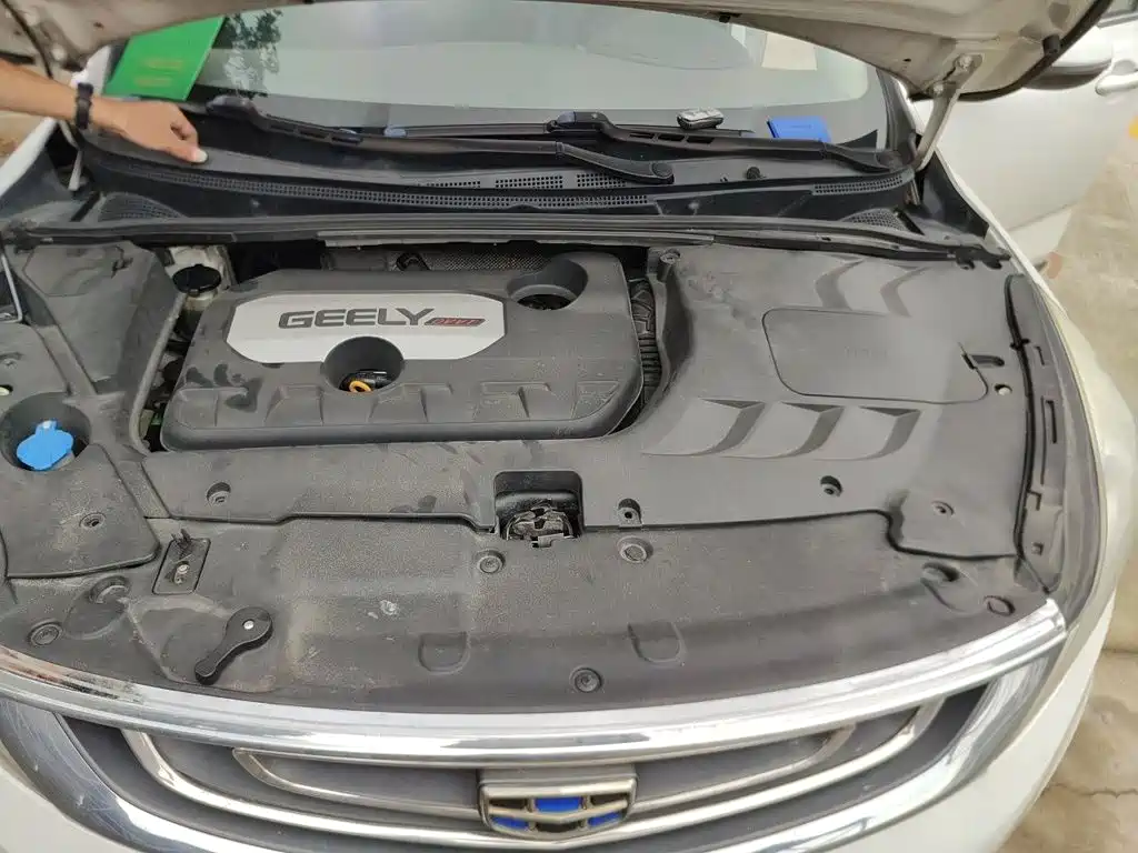 Geely Emgrand GS 2016 — фото 16