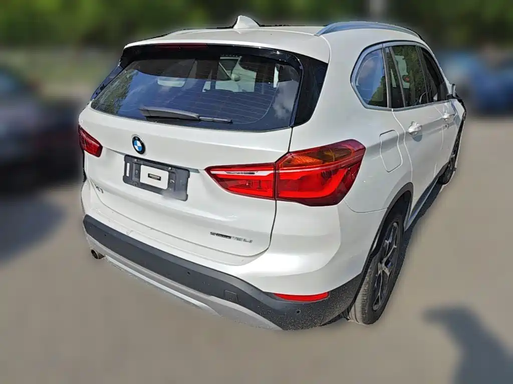 BMW X1 2019 — фото 12