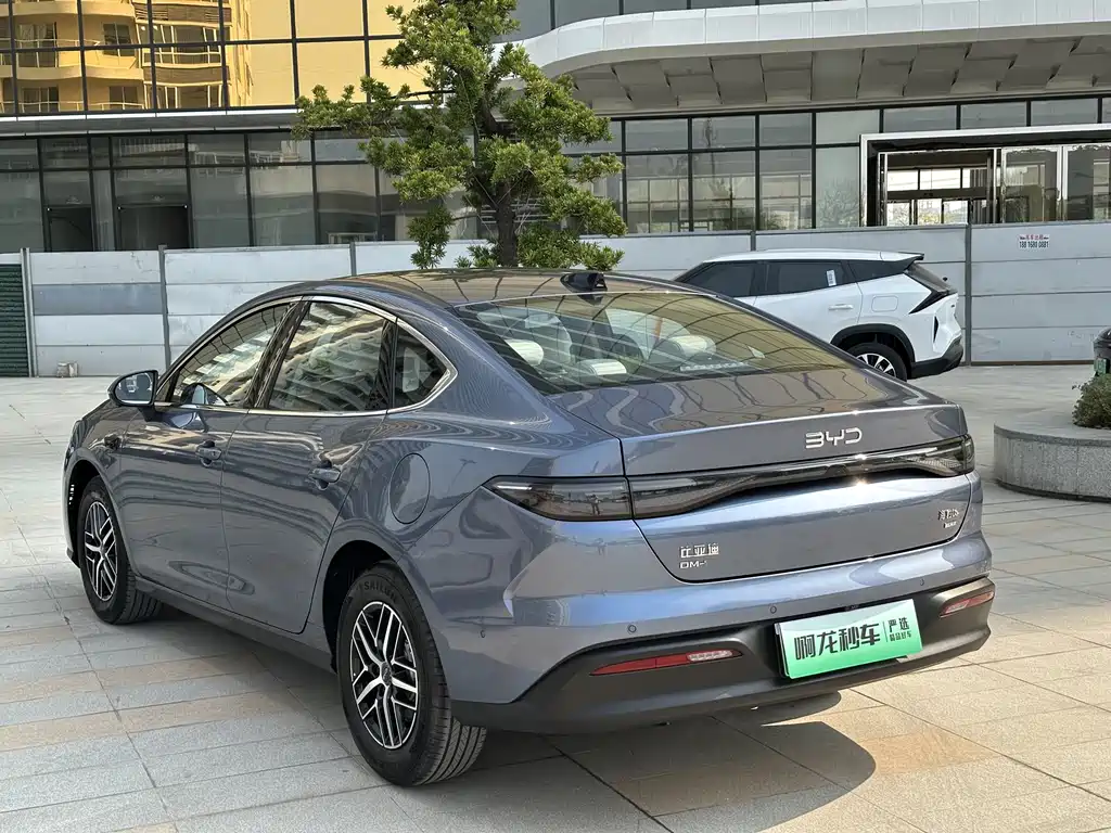BYD Seal 05 DM-i 2025 — фото 21