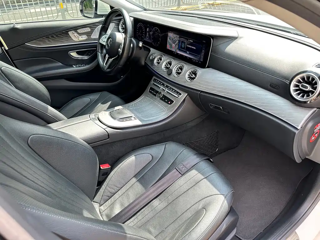 Mercedes-Benz CLS 2018 — фото 12