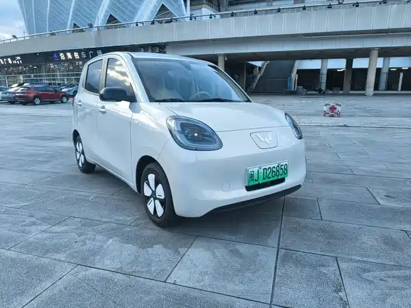 Wuling Hongguang MINIEV 2025