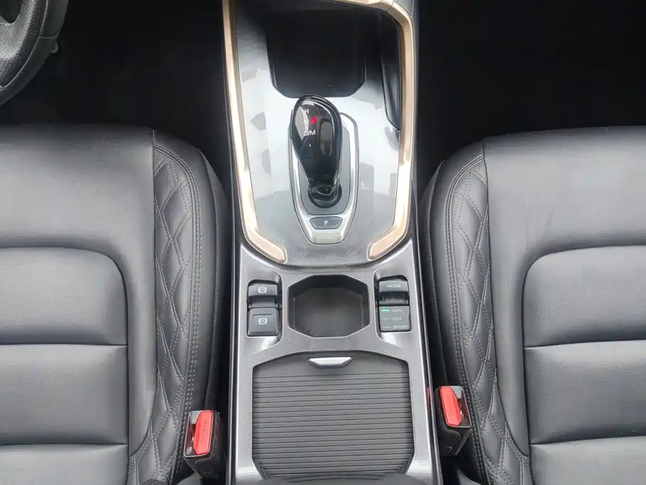 Haval H6 2021 — фото 16