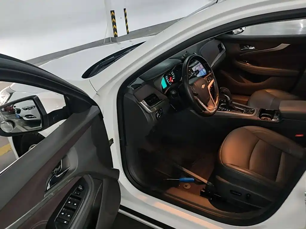 Chevrolet Malibu 2016 — фото 16