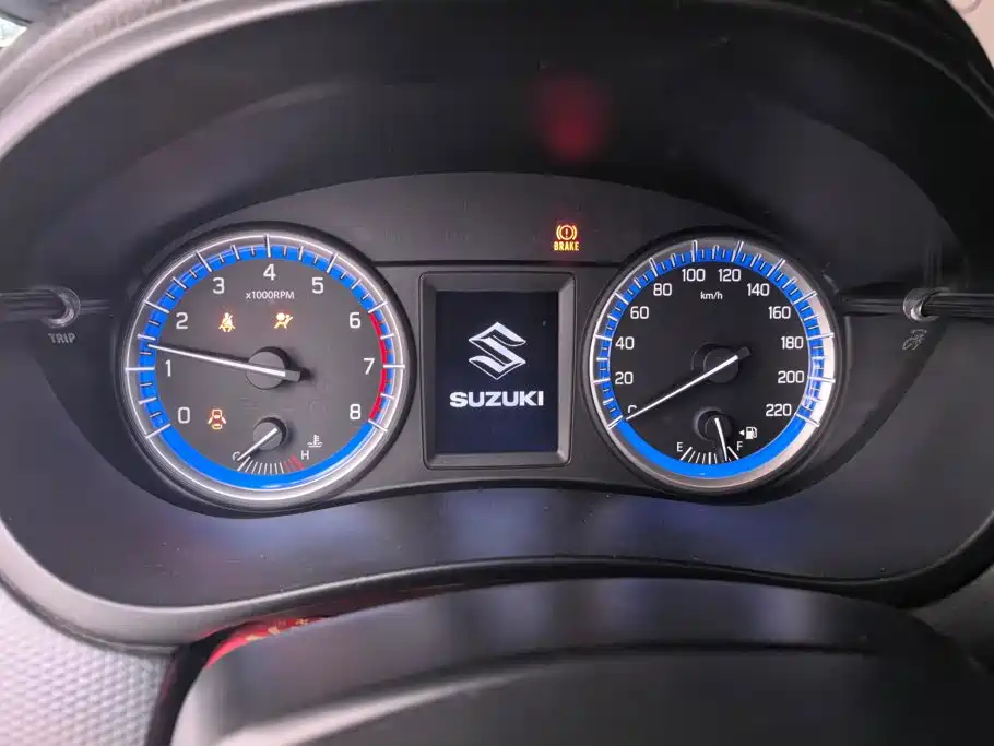 Suzuki S-Cross 2014 — фото 14