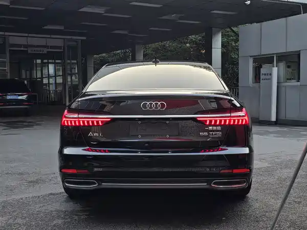 Audi A6L 2022