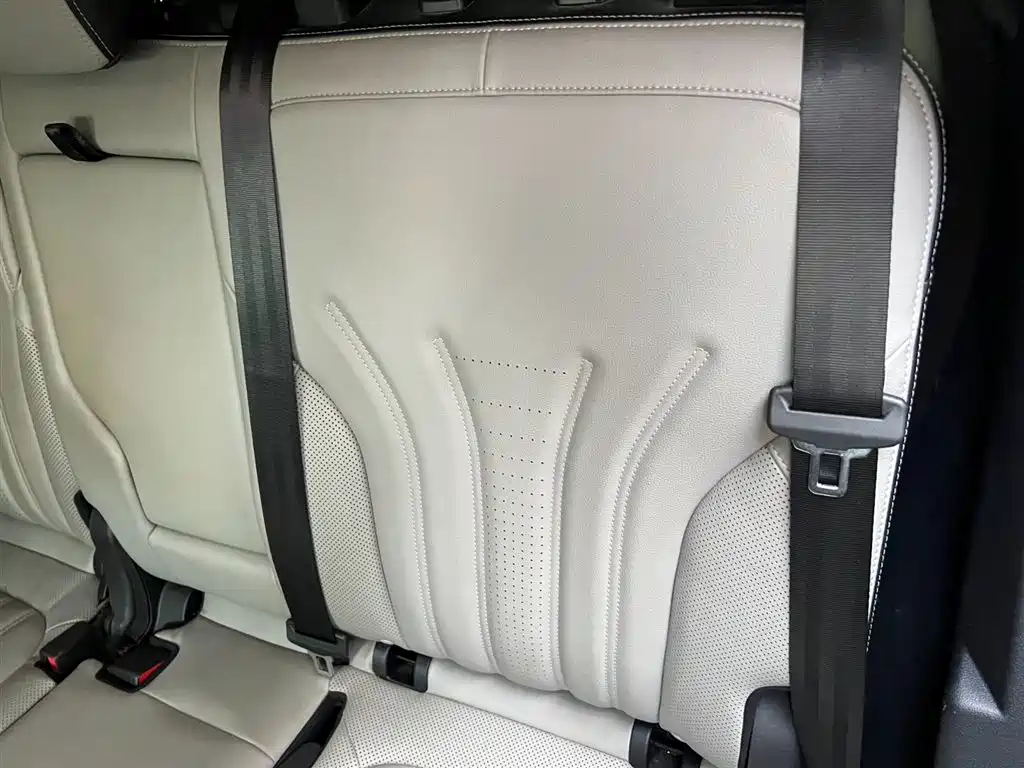 Ford Escape 2022 — фото 16
