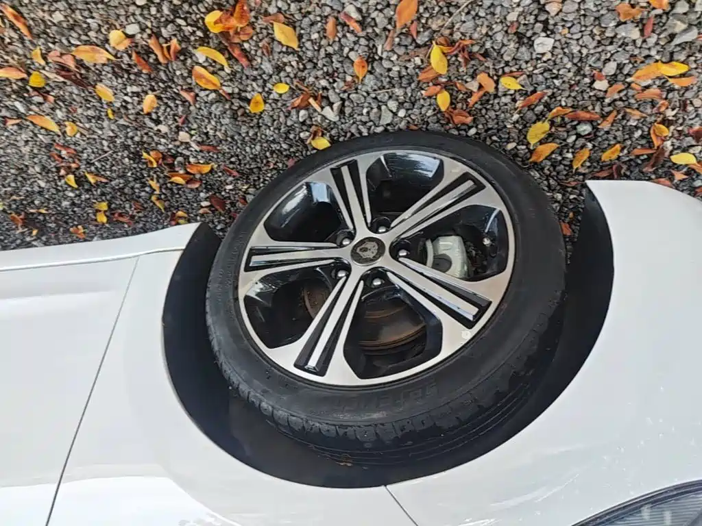 Hyundai Elantra 2019 — фото 23