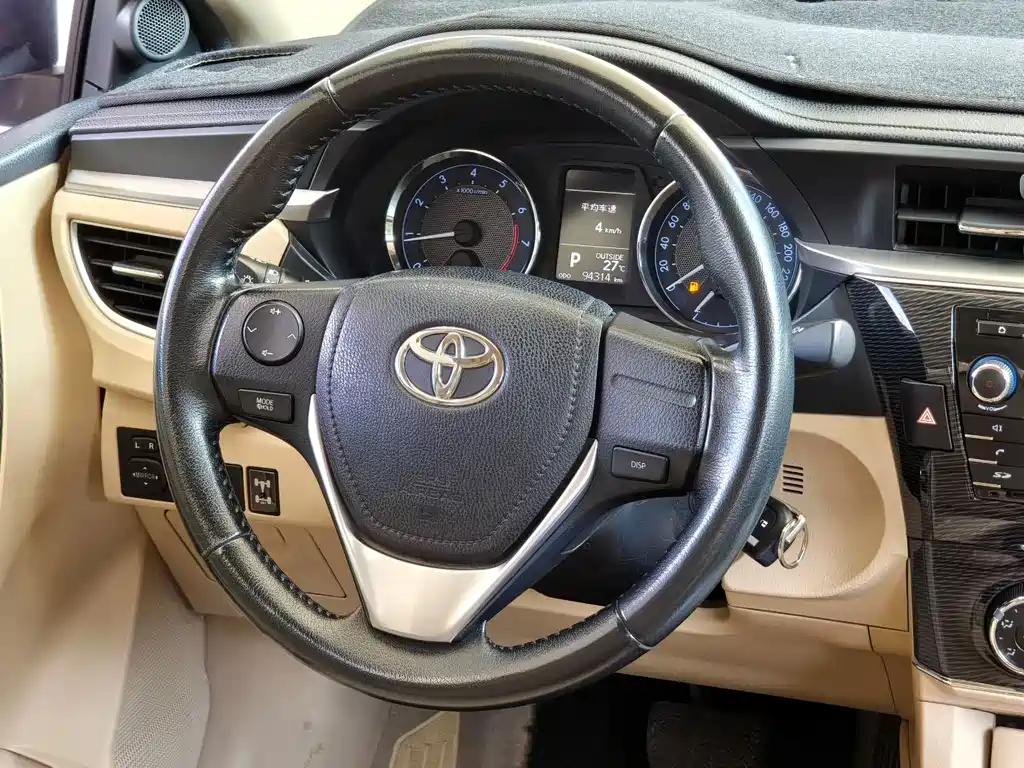 Toyota Corolla 2015 — фото 9