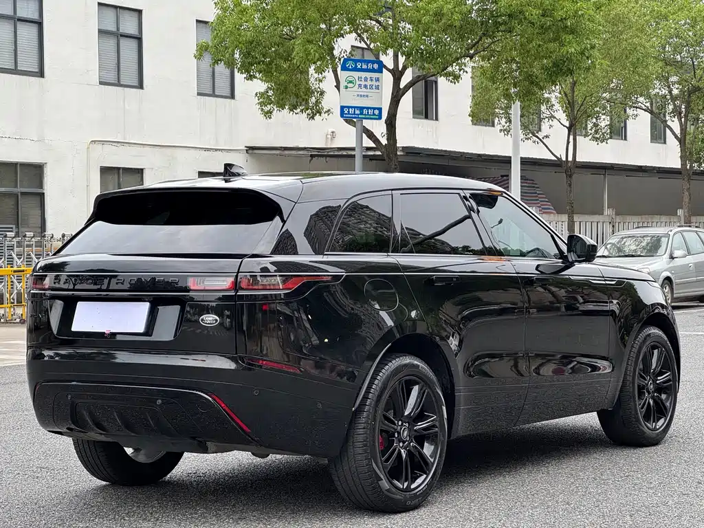 Land Rover Velar 2023 — фото 4