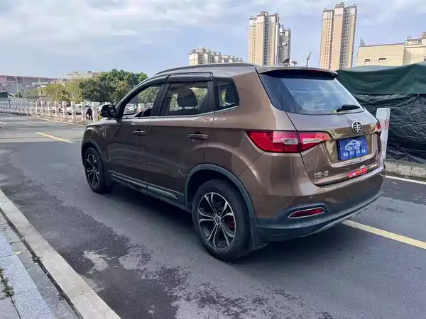 FAW Senya R7 2017