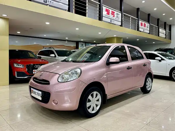 Nissan March 2015