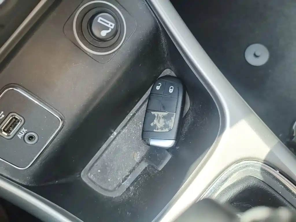 Jeep Compass 2017 — фото 17