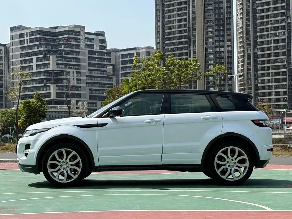 Land Rover Evoque 2015 — фото 4