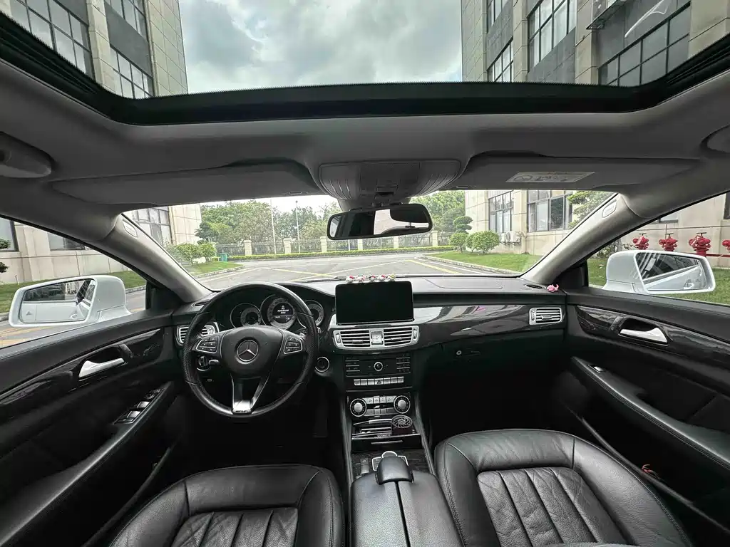 Mercedes-Benz CLS 2015 — фото 12