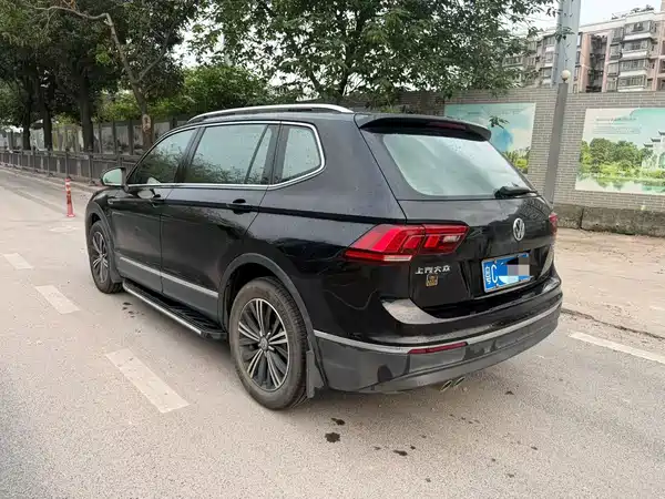 Volkswagen Tiguan L 2020