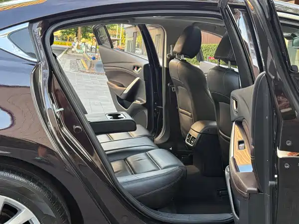 Mazda Atenza 2017