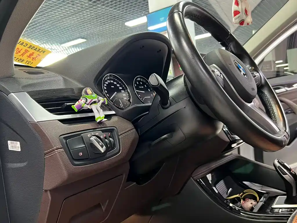 BMW X1 2021 — фото 11