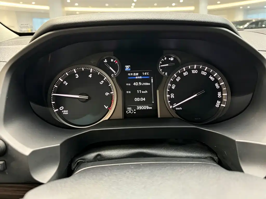 Toyota Prado 2019 — фото 17