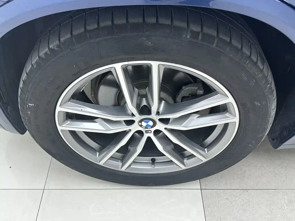 BMW X3 2018 — фото 9