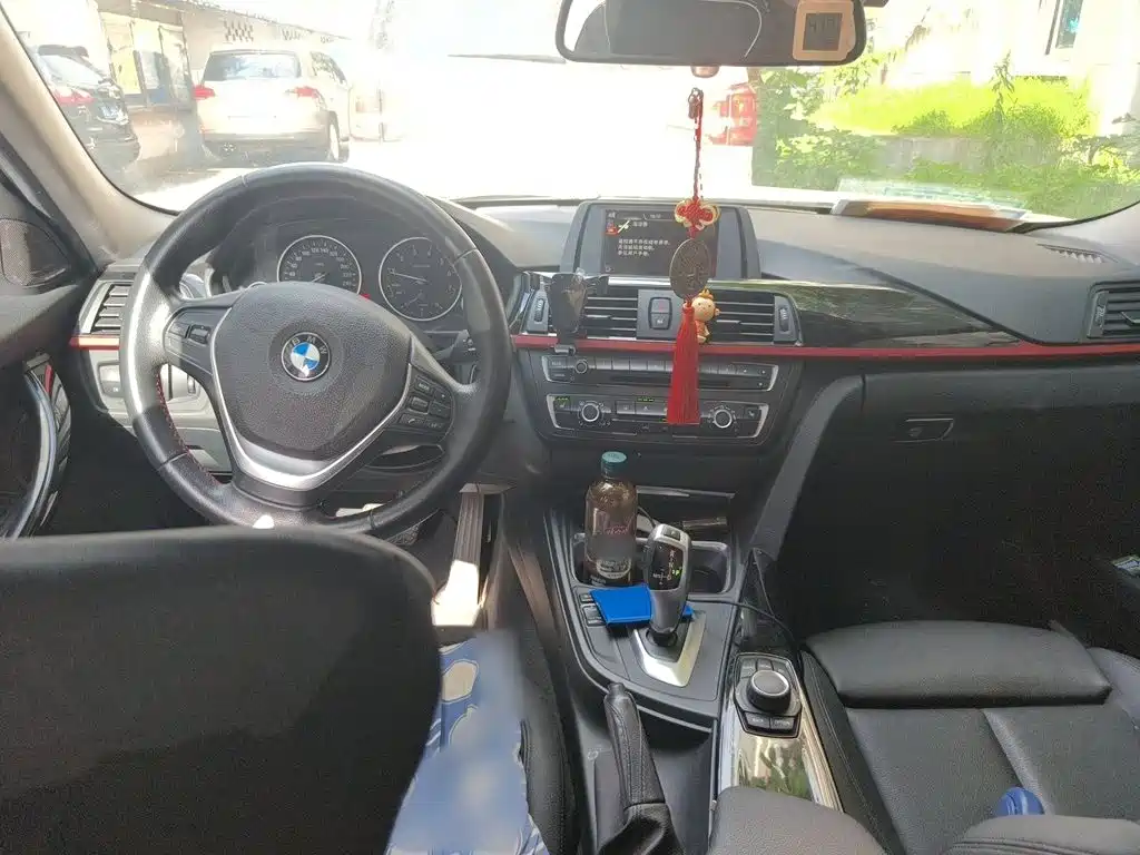 BMW 3 Series 2015 — фото 13