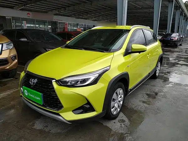 Toyota Yaris L 2022