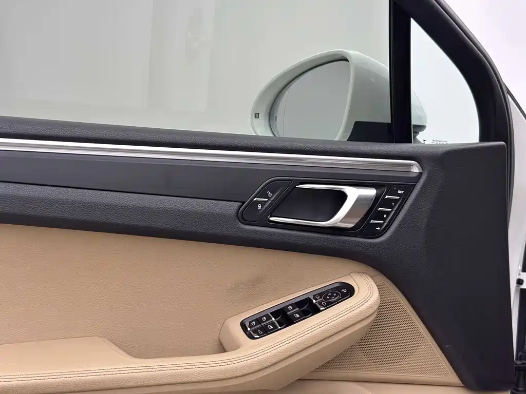 Porsche Macan 2019 — фото 4