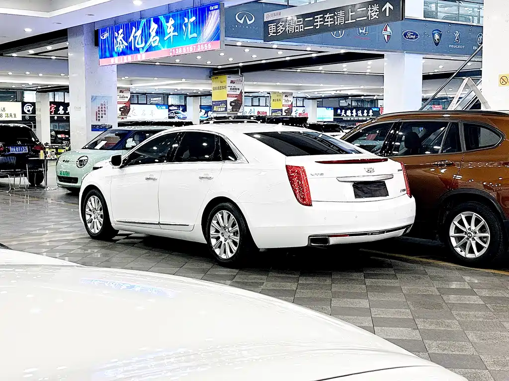 Cadillac XTS 2016 — фото 3