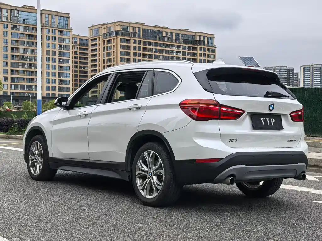 BMW X1 2018 — фото 7
