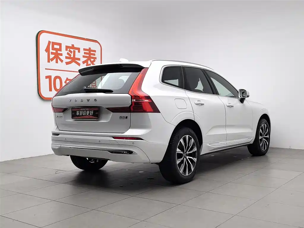 Volvo XC60 2025 — фото 2
