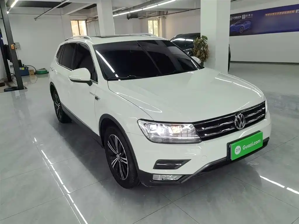 Volkswagen Tiguan L 2020 — фото 4