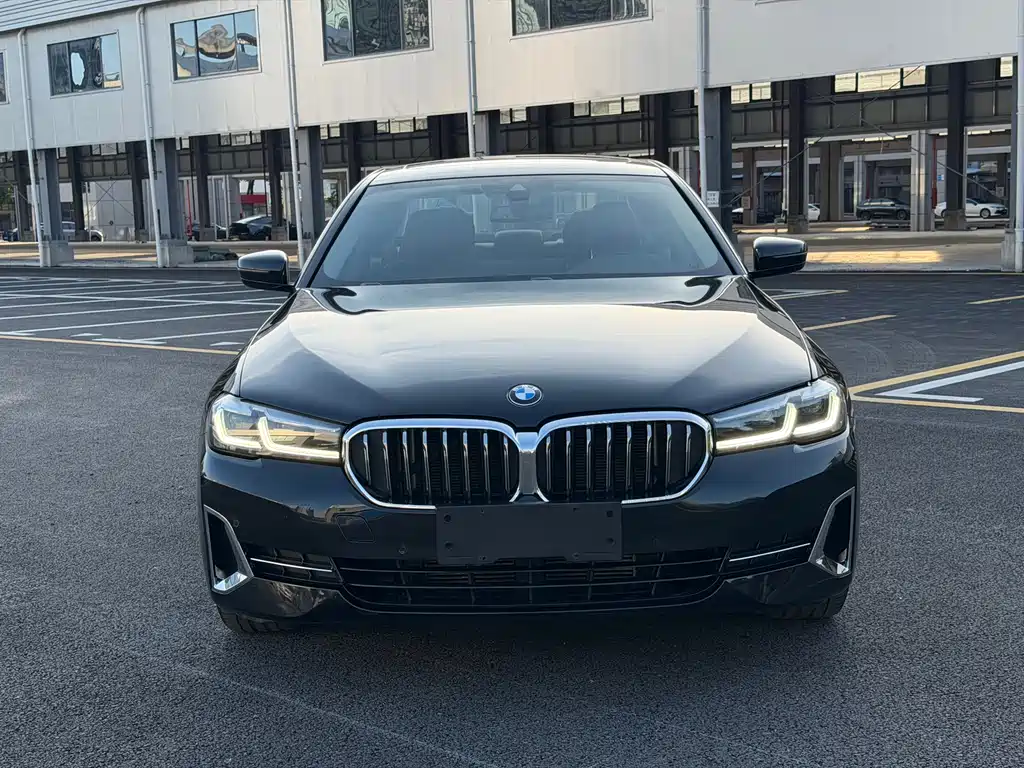 BMW 5 Series 2022