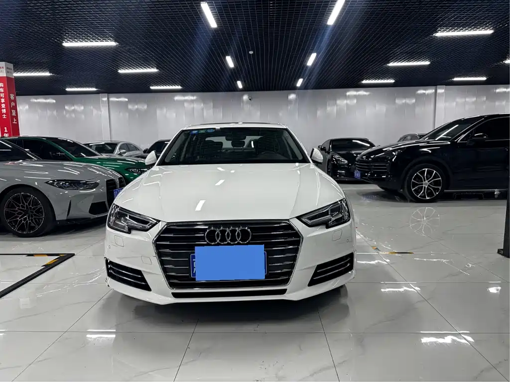 Audi A4L 2016