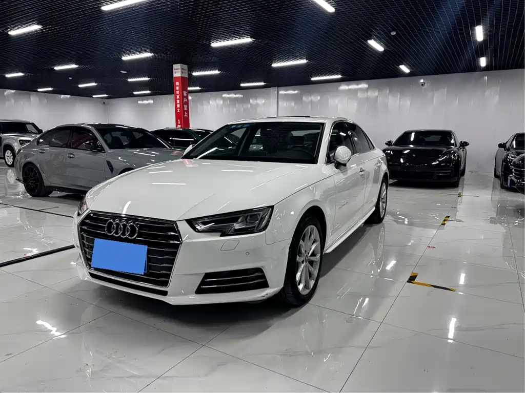 Audi A4L 2016