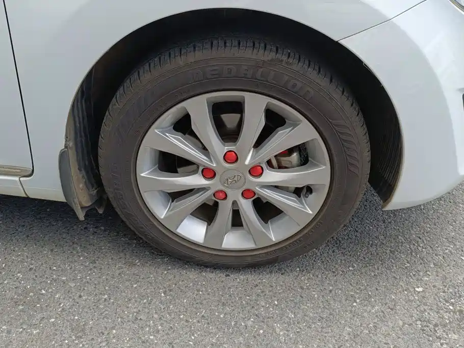 Hyundai Elantra 2016