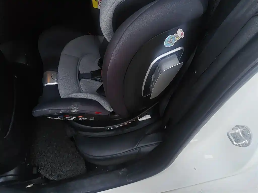 Mazda 3 Axela 2015 — фото 15