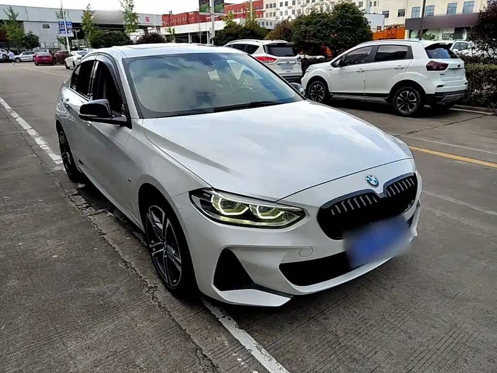 BMW 1 Series 2021
