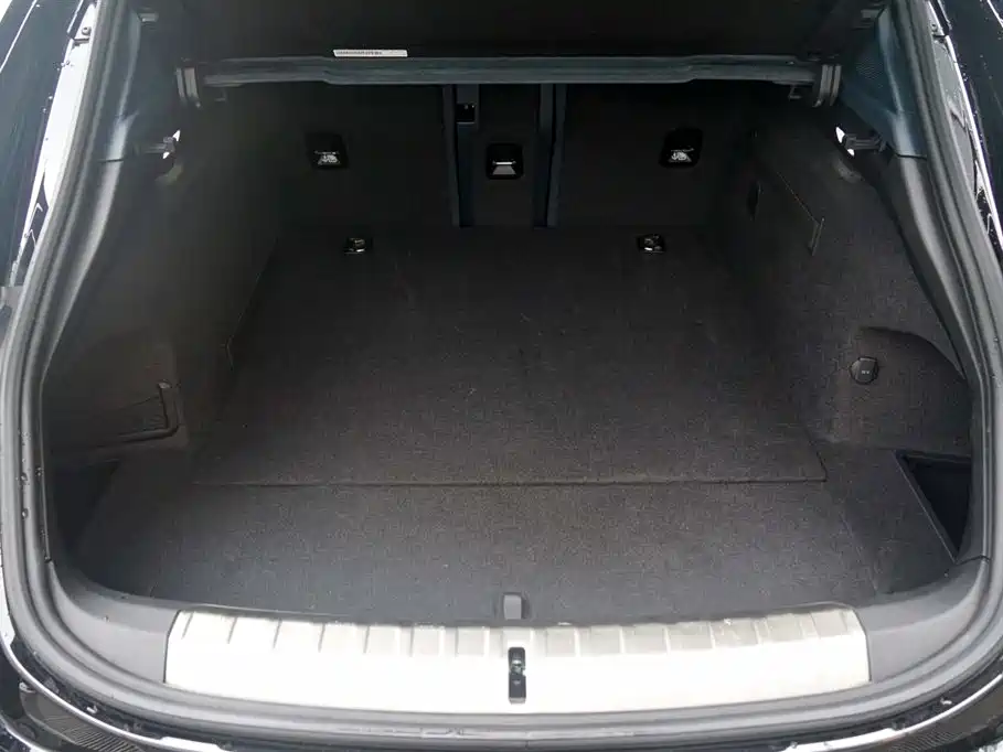 Porsche Taycan 2022 — фото 18