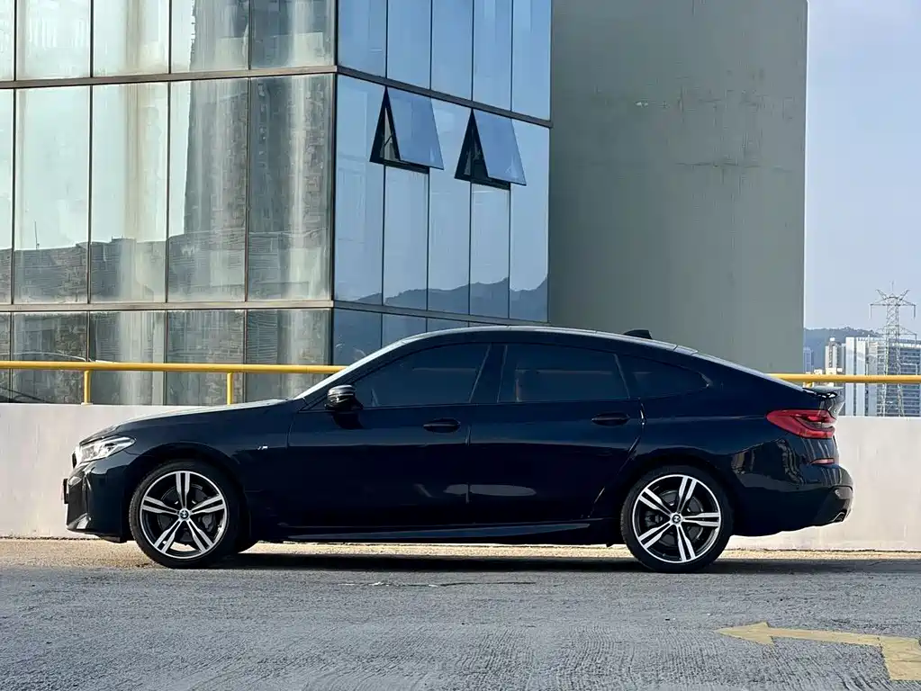 BMW 6 Series GT 2023 — фото 4
