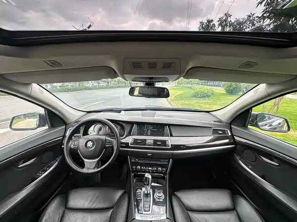 BMW 5 Series GT 2010