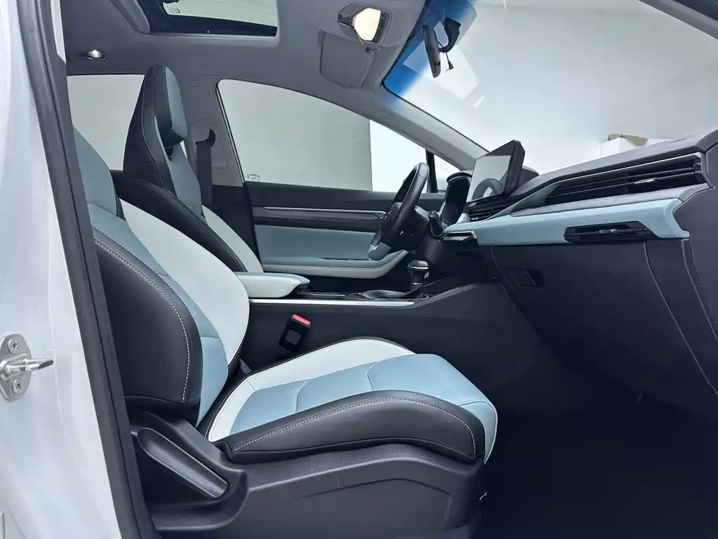 Geely Emgrand S 2022 — фото 8
