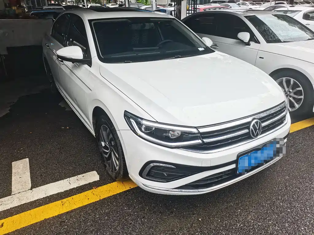 Volkswagen Bora 2023