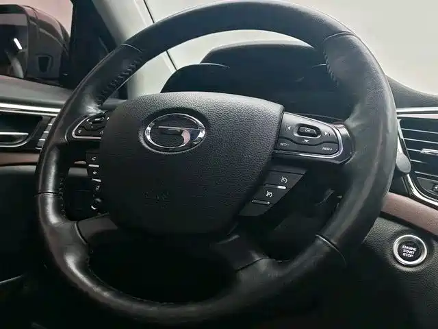 GAC Motor Trumpchi GS8 2018 — фото 13